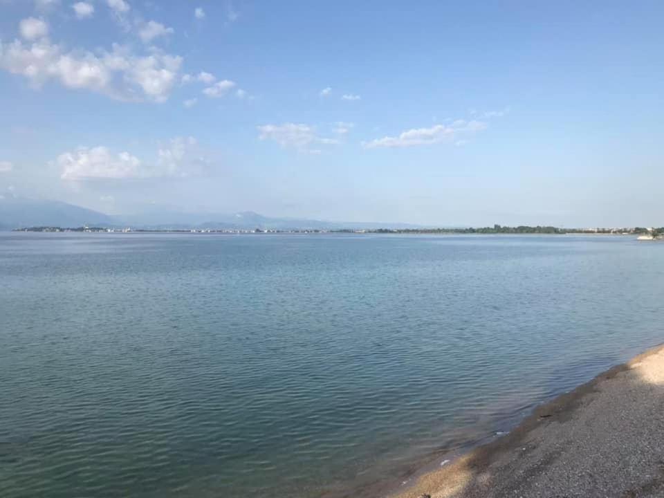 Appartamento Casa Vacanze Spiaggia D'Oro Десенцано дел Гарда Екстериор снимка