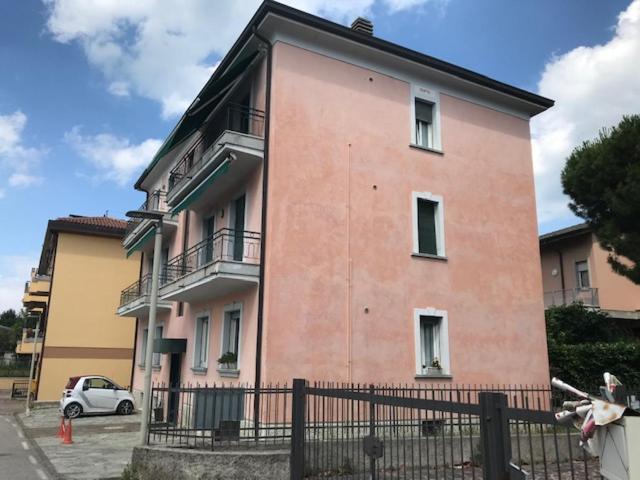 Appartamento Casa Vacanze Spiaggia D'Oro Десенцано дел Гарда Екстериор снимка