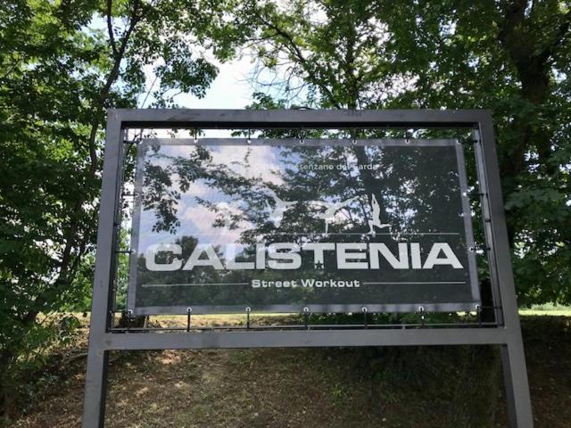 Appartamento Casa Vacanze Spiaggia D'Oro Десенцано дел Гарда Екстериор снимка