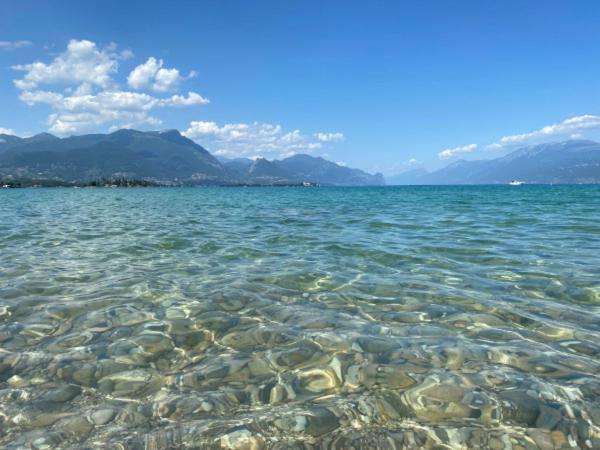 Appartamento Casa Vacanze Spiaggia D'Oro Десенцано дел Гарда Екстериор снимка